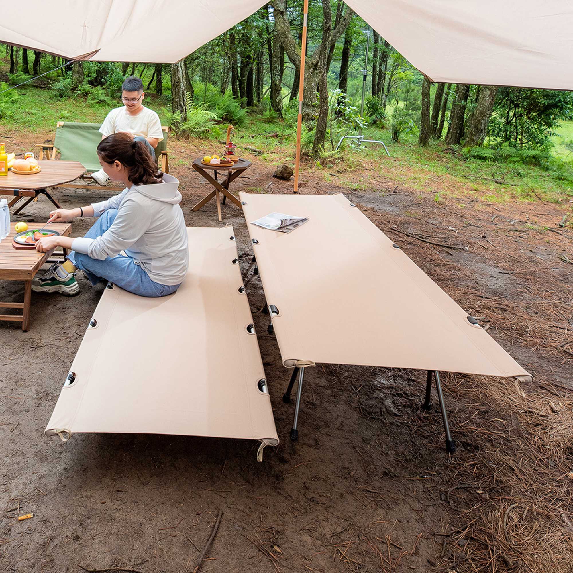 Outdoor camping  folding beds